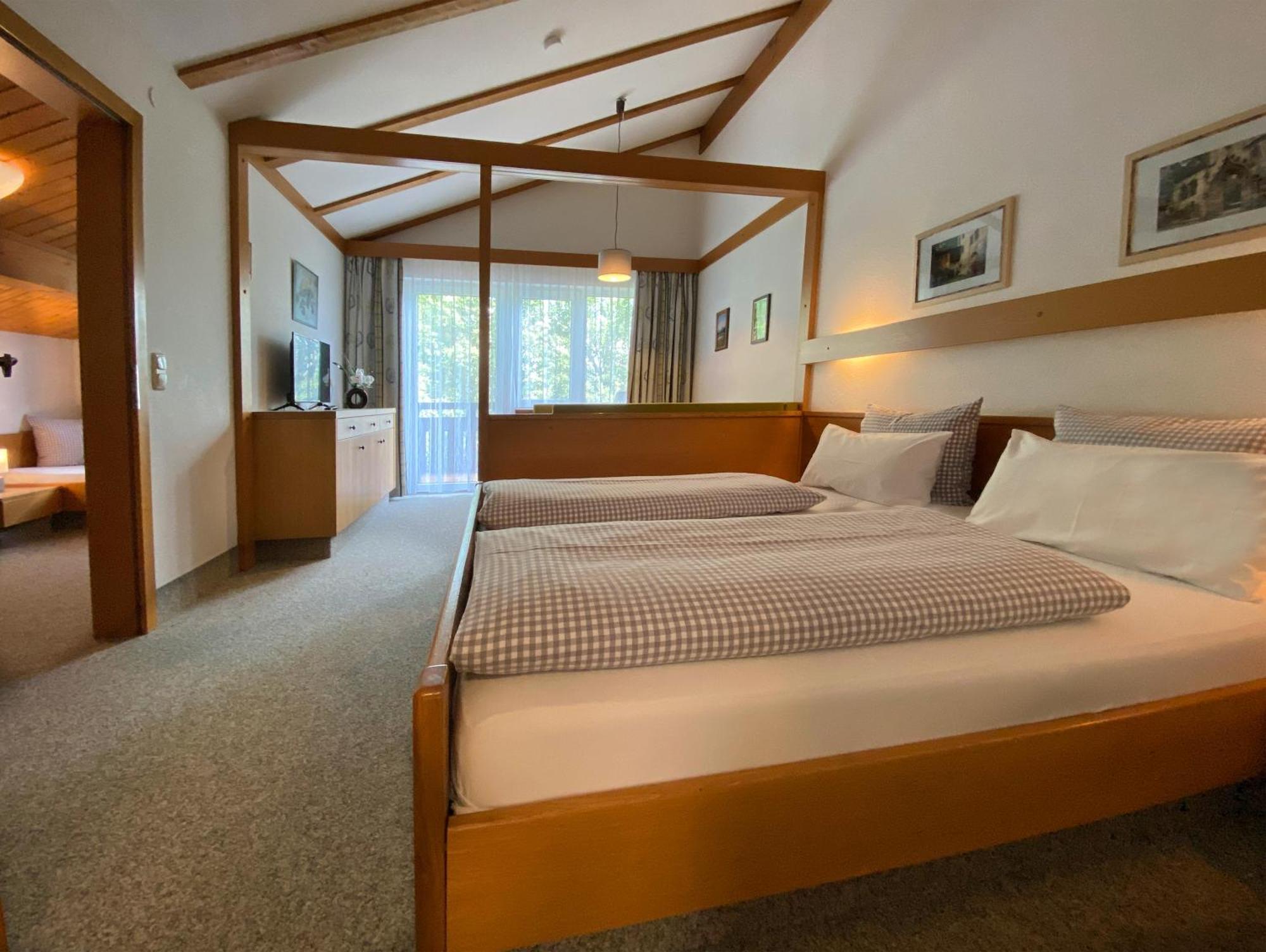 Appartement-Hotel Happy Kienberg Pfronten Oda fotoğraf